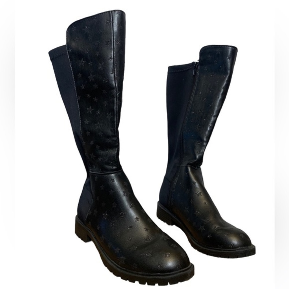 Very cute black with glitter stars zip up Steve Madden boots